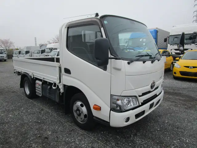 トヨタ ダイナ 小型 平ボディ 2RG-XZC605 R2の中古トラック画像3
