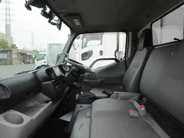 トヨタ ダイナ 小型 平ボディ 2RG-XZC605 R2の中古トラック画像12