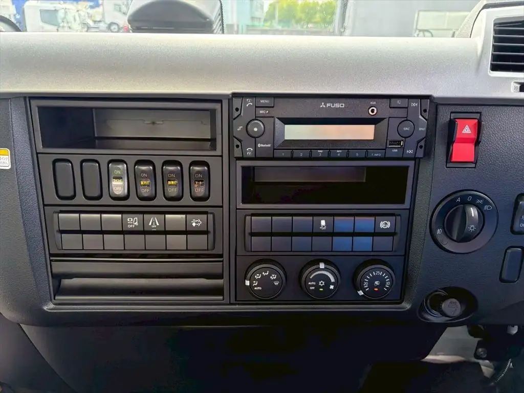 三菱 ファイター 中型/増トン ウイング パワーゲート エアサスの中古トラック画像15