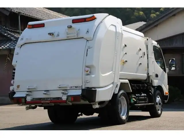 日野 デュトロ 小型 パッカー車 巻き込み式 回転ダンプ式の中古トラック画像2