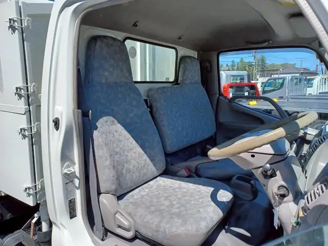 日野 デュトロ 小型 パッカー車 巻き込み式 回転ダンプ式の中古トラック画像9