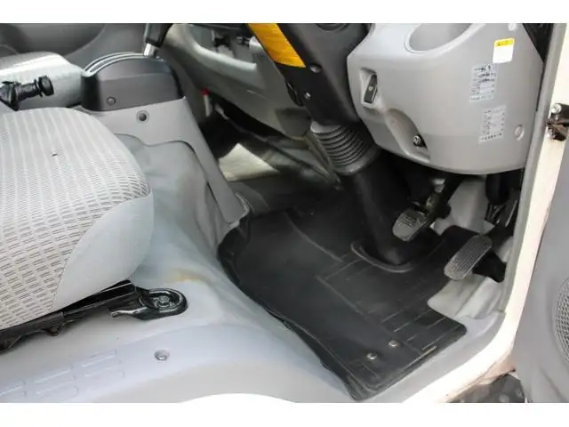 日野 デュトロ 小型 冷凍冷蔵 低温 床ステンの中古トラック画像15