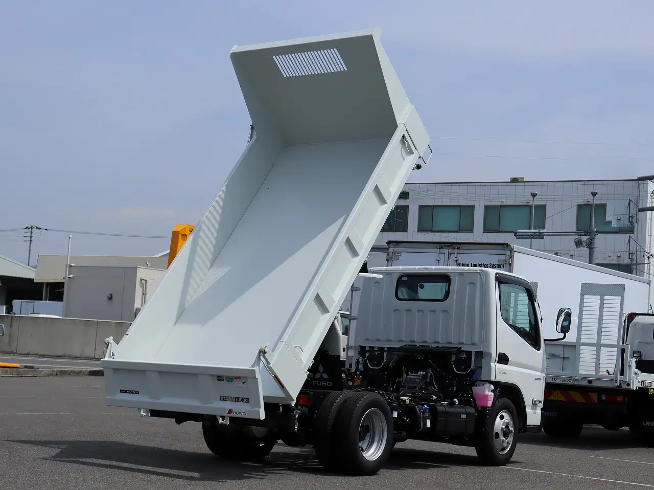 三菱 キャンター 小型 ダンプ 2RG-FBA60 R7の中古トラック画像5