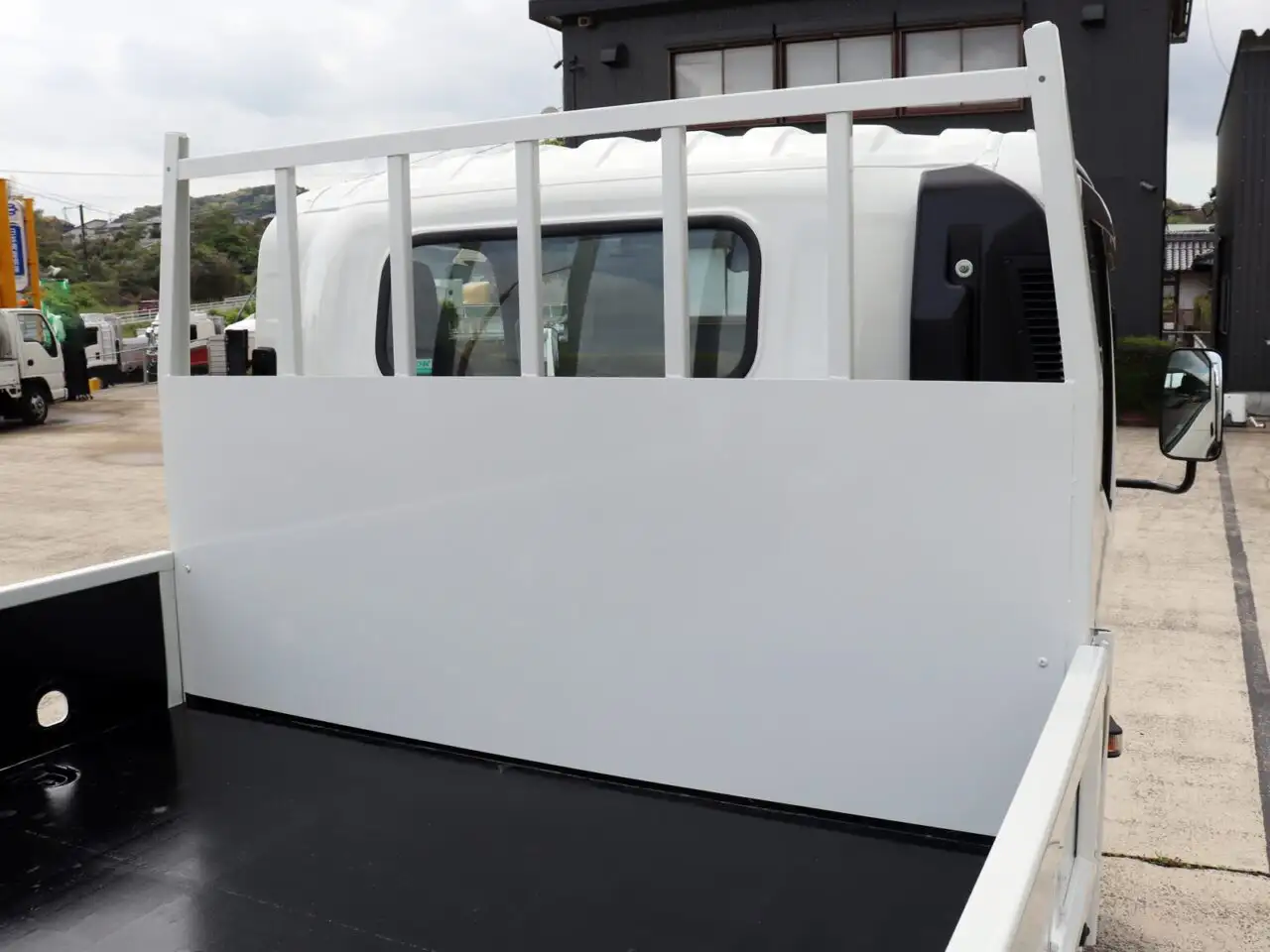 いすゞ エルフ 小型 平ボディ 床鉄板 TPG-NPR85ARの中古トラック画像6