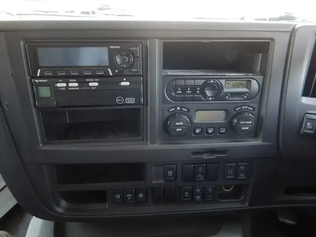 いすゞ ギガ 大型 ウイング 2PG-CYL77C R2の中古トラック画像10