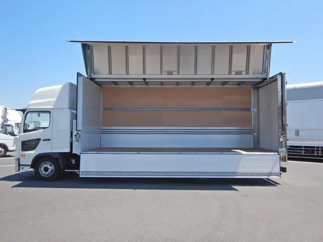日野 レンジャー 中型/増トン ウイング エアサス ベッドの中古トラック画像6