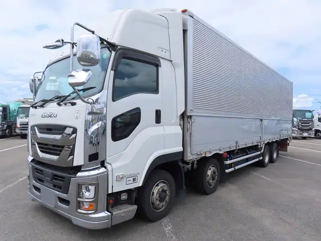 いすゞ ギガ 大型 ウイング ベッド 2PG-CYJ77C の中古トラック【車両No.187493】