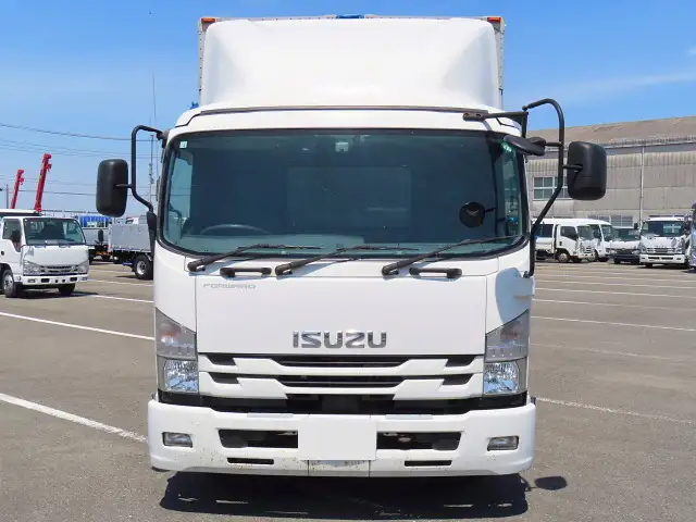 いすゞ フォワード 中型/増トン ウイング エアサス ベッドの中古トラック画像2