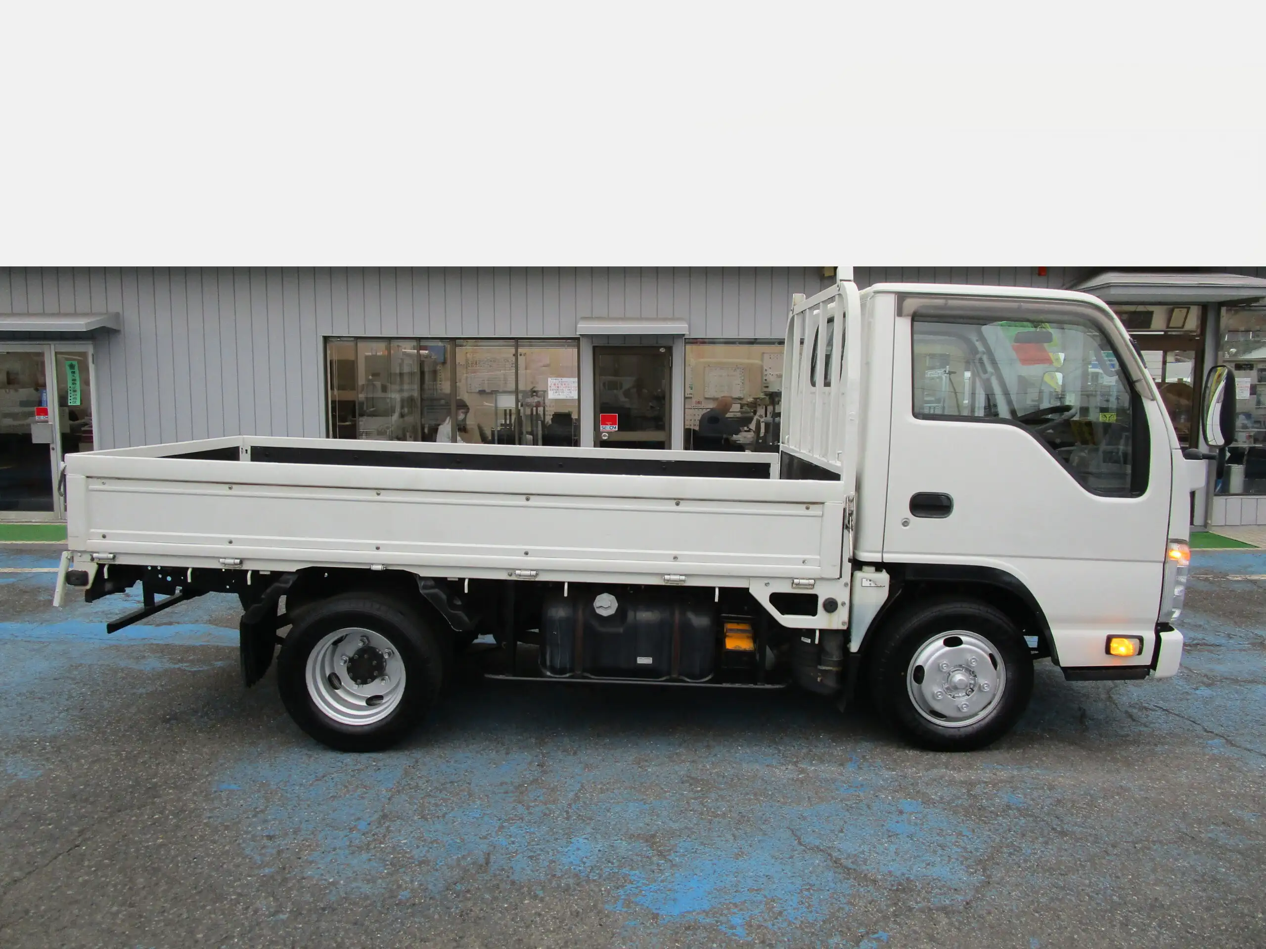 いすゞ エルフ 小型 平ボディ TRG-NJR85A H26の中古トラック画像3