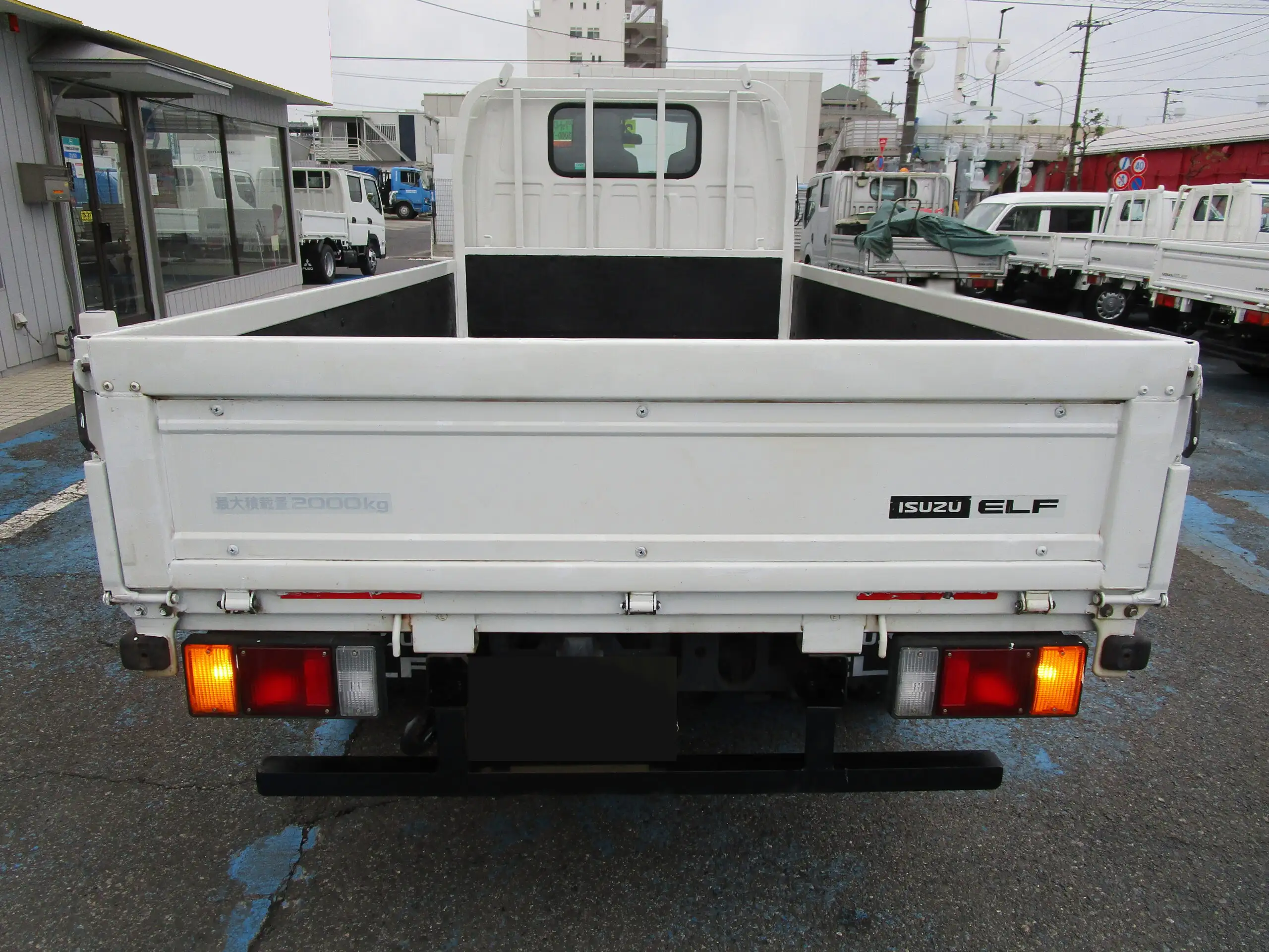いすゞ エルフ 小型 平ボディ TRG-NJR85A H26の中古トラック画像4