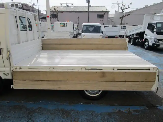マツダ ボンゴ 小型 平ボディ DBF-SLP2T H29の中古トラック画像10