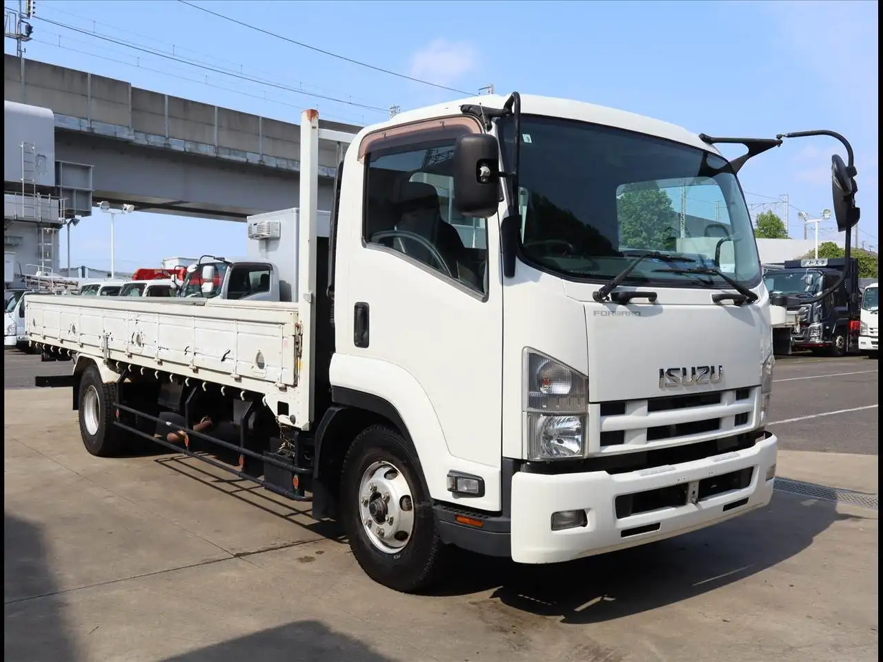 いすゞ フォワード 中型/増トン 平ボディ TKG-FRR90S1 H26の中古トラック画像2