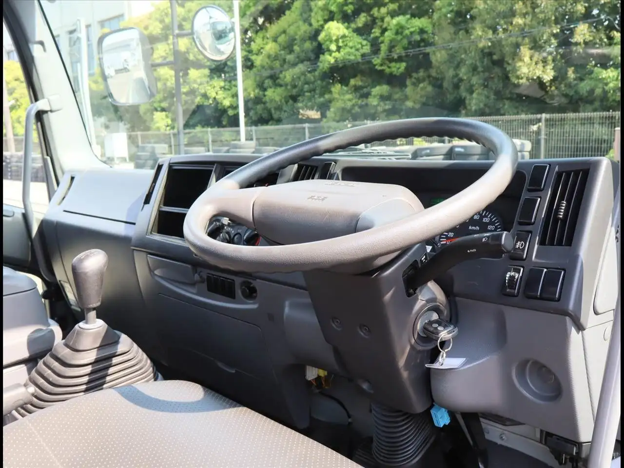 いすゞ フォワード 中型/増トン 平ボディ TKG-FRR90S1 H26の中古トラック画像13