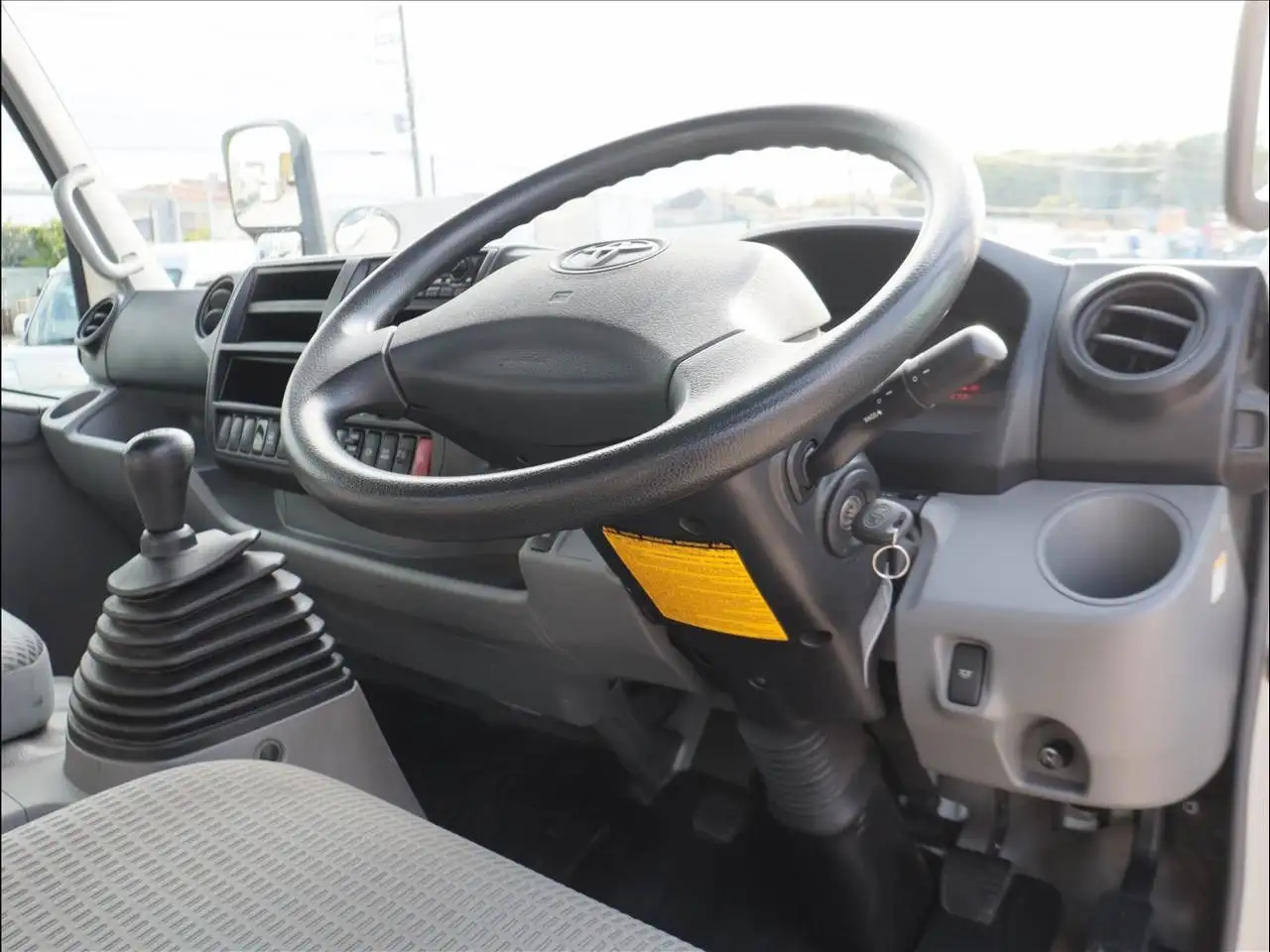 トヨタ トヨエース 小型 平ボディ パワーゲート TKG-XZU710の中古トラック画像13