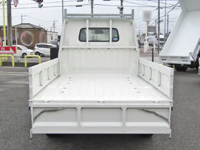 マツダ ボンゴ 小型 平ボディ 5BF-S413F R3の中古トラック画像5