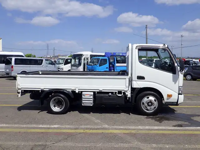 トヨタ トヨエース 小型 平ボディ 2RG-XZC605 H31/R1の中古トラック画像2