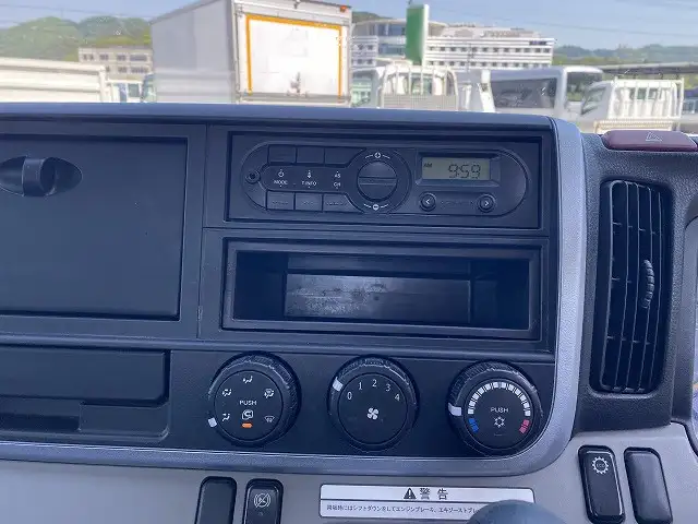 三菱 キャンター 小型 平ボディ TPG-FED90 H28の中古トラック画像14