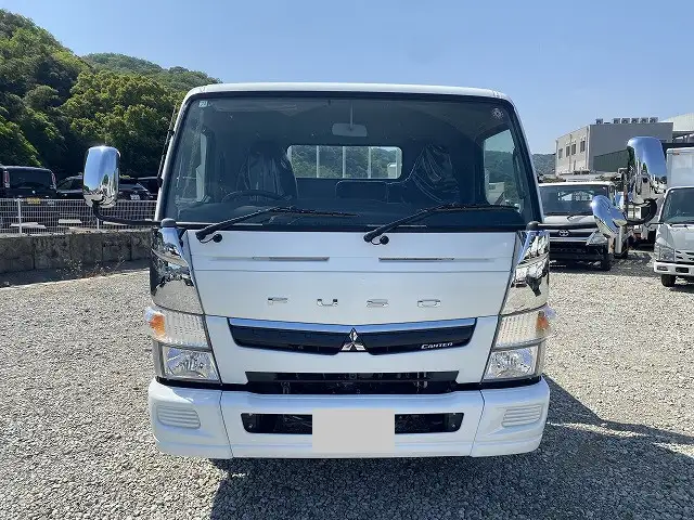 三菱 キャンター 小型 平ボディ TPG-FED90 H28の中古トラック画像2