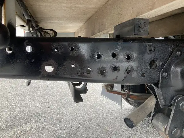 いすゞ エルフ 小型 平ボディ 2RG-NJS88A R2の中古トラック画像15