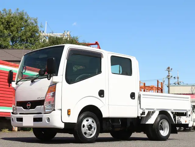 日産 アトラス 小型 平ボディ Wキャブ CBF-SQ2F24の中古トラック画像1