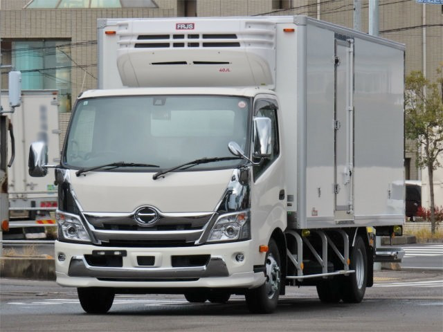 三菱 キャンター 小型 冷凍冷蔵 冷凍ウイング 低温 の中古トラック【車両No.181092】