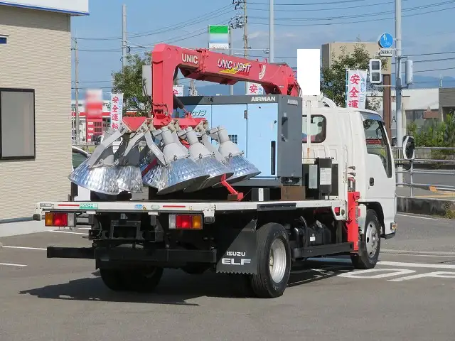 いすゞ エルフ 小型 特殊車両 TKG-NKR85AR H26の中古トラック画像2