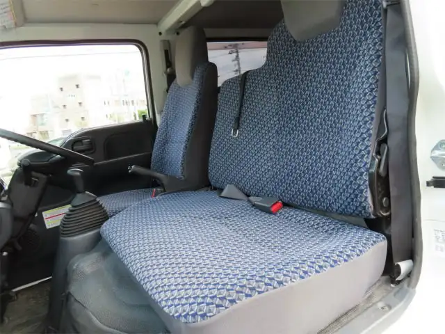 いすゞ エルフ 小型 平ボディ Wキャブ 2RG-NJR88Aの中古トラック画像10