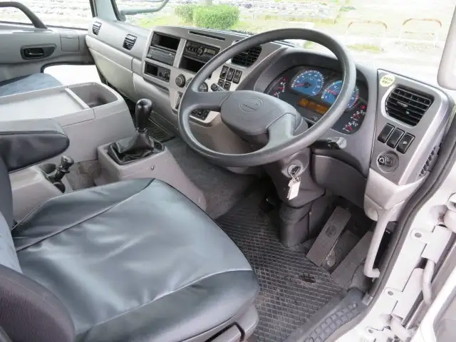 日産UD コンドル 中型/増トン 平ボディ 床鉄板 アルミブロックの中古トラック画像13