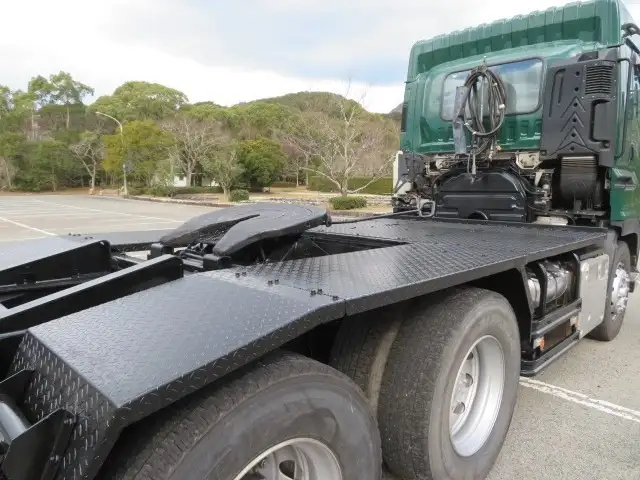 いすゞ ギガ 大型 トラクター ハイルーフ 2デフの中古トラック画像5