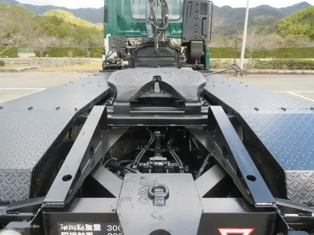 いすゞ ギガ 大型 トラクター ハイルーフ 2デフの中古トラック画像8