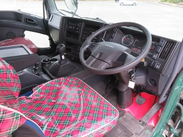 いすゞ ギガ 大型 トラクター ハイルーフ 2デフの中古トラック画像11