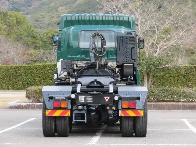 いすゞ ギガ 大型 トラクター ハイルーフ 2デフの中古トラック画像4