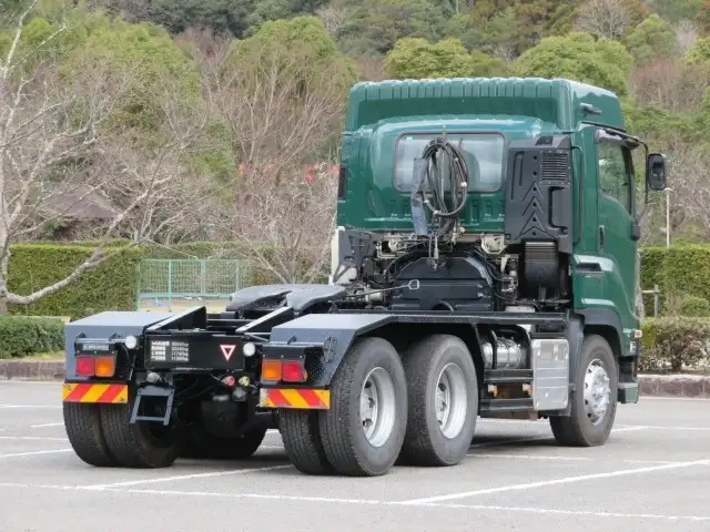 いすゞ ギガ 大型 トラクター ハイルーフ 2デフの中古トラック画像3