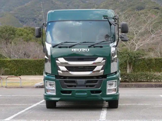 いすゞ ギガ 大型 トラクター ハイルーフ 2デフの中古トラック画像2