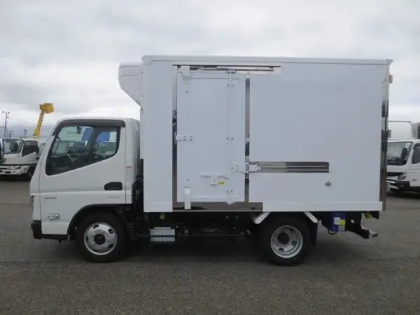 三菱 キャンター 小型 冷凍冷蔵 低温 スタンバイの中古トラック画像8