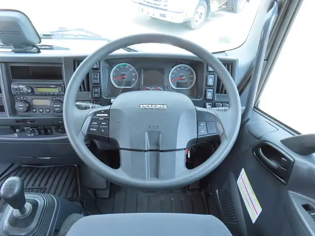 いすゞ フォワード 中型/増トン 車両重機運搬 ラジコン ウインチの中古トラック画像13
