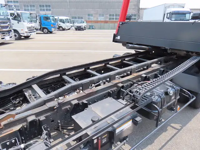 いすゞ フォワード 中型/増トン 車両重機運搬 ラジコン ウインチの中古トラック画像16