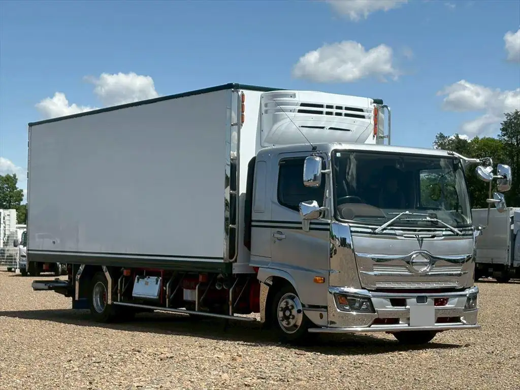 日野 レンジャー 中型/増トン 冷凍冷蔵 低温 パワーゲートの中古トラック画像2