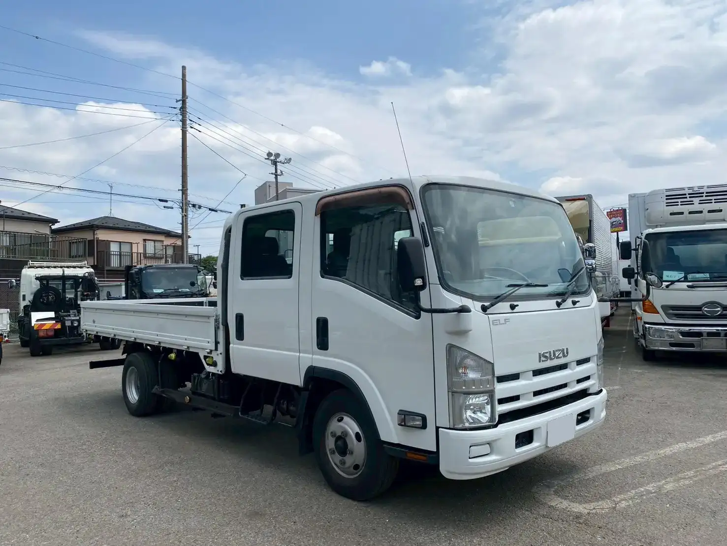 いすゞ エルフ 小型 平ボディ Wキャブ TKG-NPR85ARの中古トラック画像2