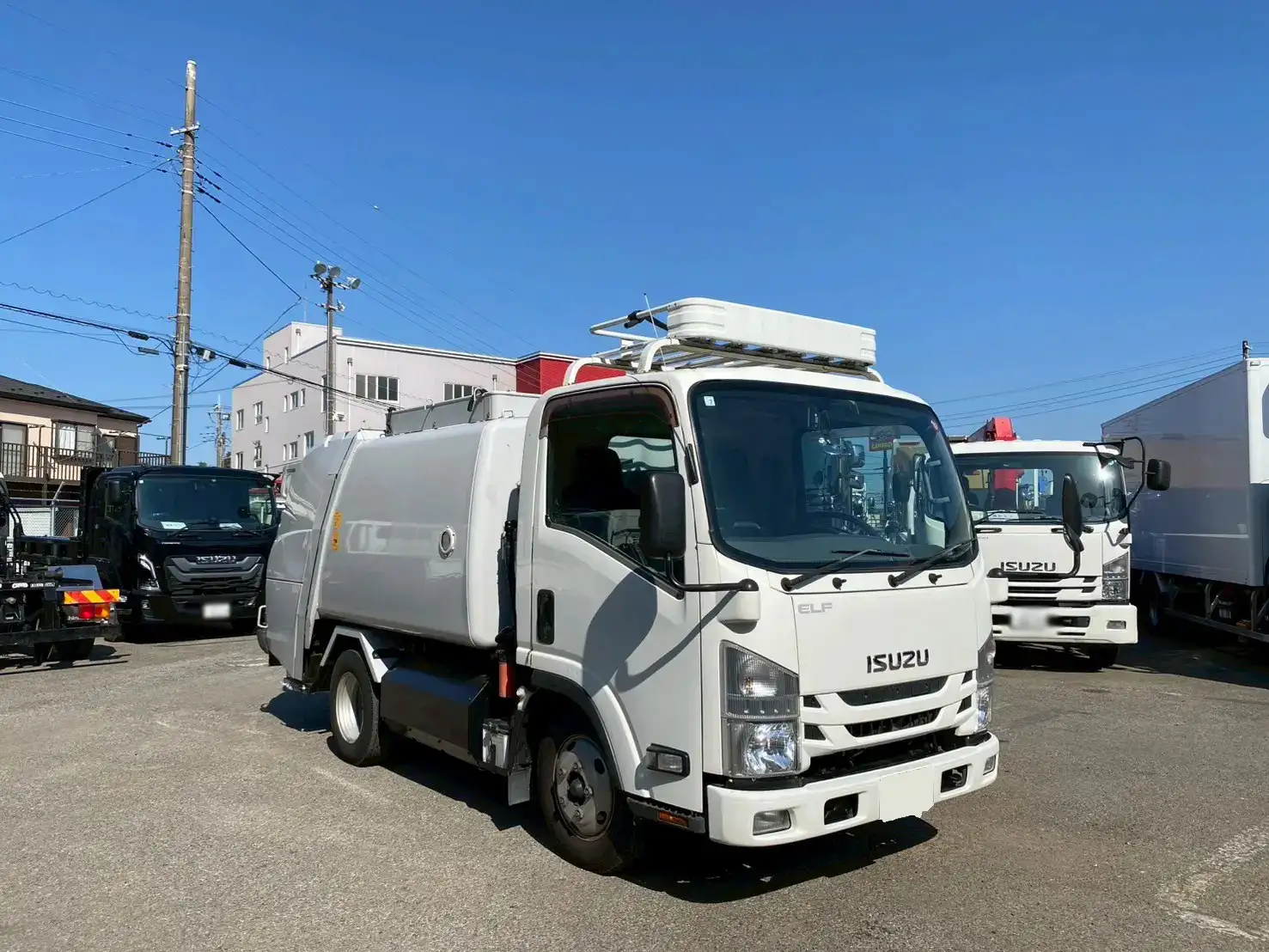 いすゞ エルフ 小型 パッカー車 巻き込み式 回転ダンプ式の中古トラック画像2