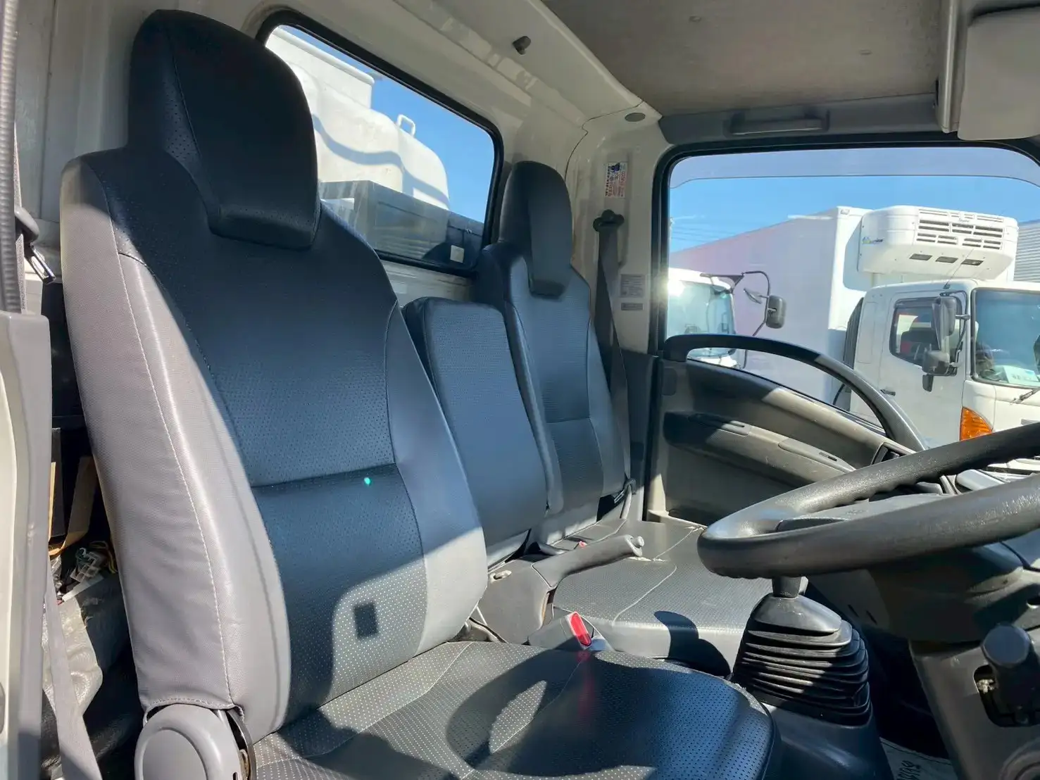 いすゞ エルフ 小型 パッカー車 巻き込み式 回転ダンプ式の中古トラック画像12