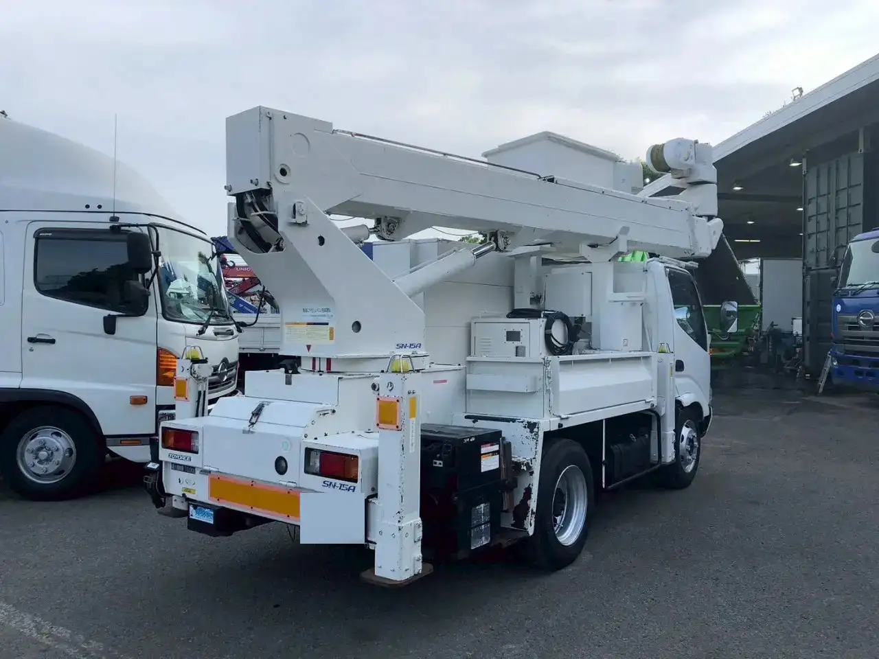 トヨタ トヨエース 小型 高所・建柱車 高所作業車 電工仕様の中古トラック画像3