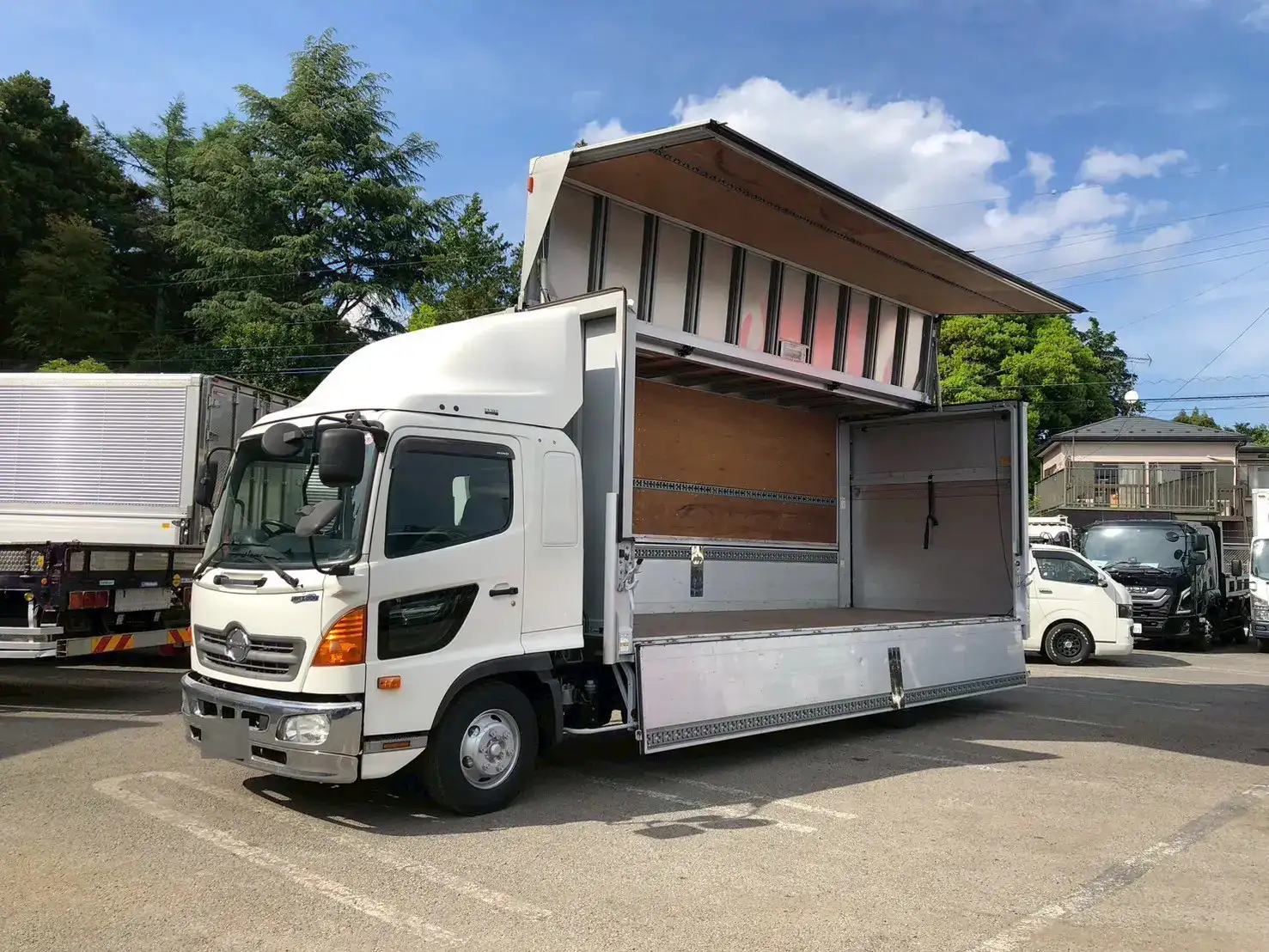 日野 レンジャー 中型/増トン ウイング パワーゲート エアサスの中古トラック画像5