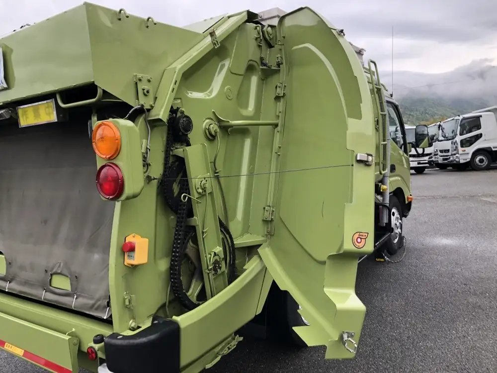 日野 デュトロ 小型 パッカー車 巻き込み式 回転ダンプ式の中古トラック画像8