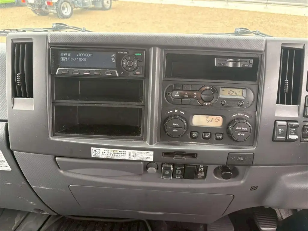 いすゞ フォワード 中型/増トン ウイング エアサス 2RG-FRR90T2の中古トラック画像14