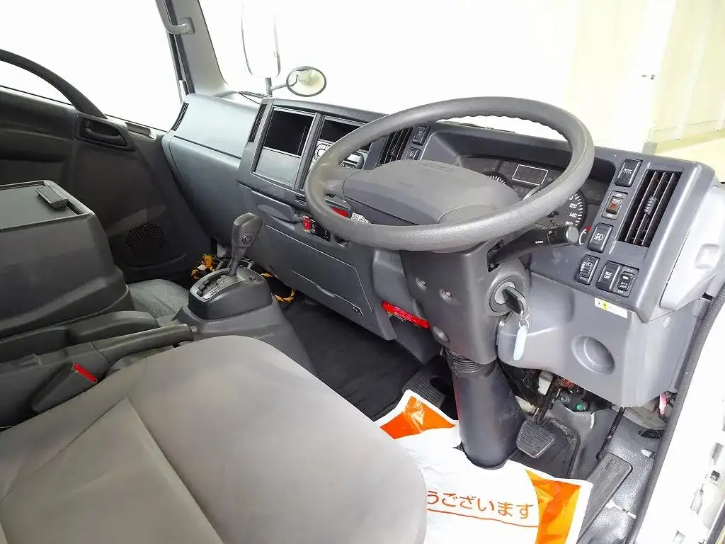 いすゞ エルフ 小型 クレーン付 4段 ラジコンの中古トラック画像9