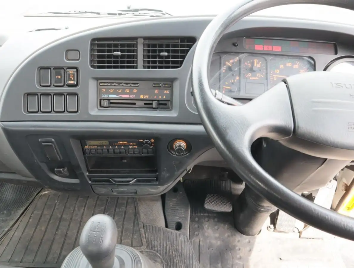 いすゞ フォワード 中型/増トン タンク車 汚泥吸引車 KK-FRR33G4の中古トラック画像14