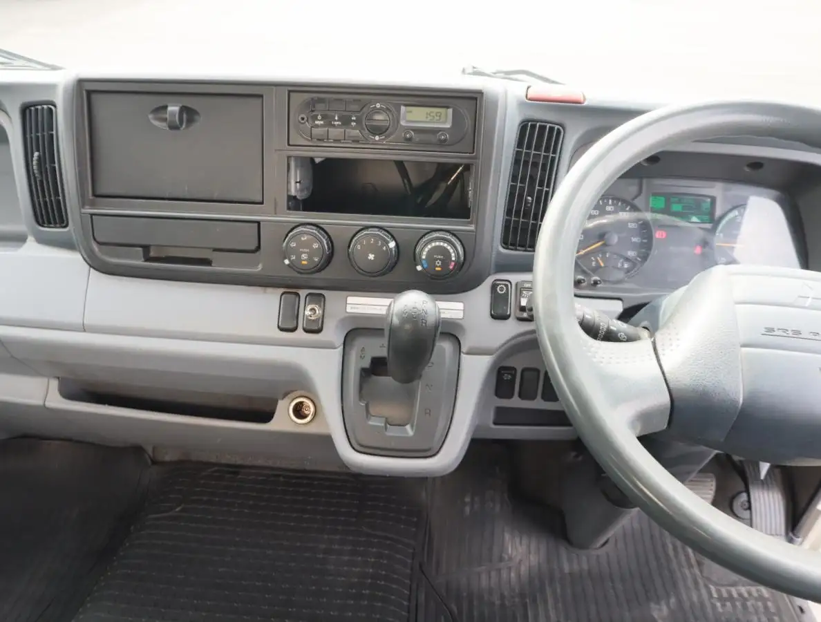 三菱 キャンター 小型 ウイング TKG-FED90 H27の中古トラック画像15