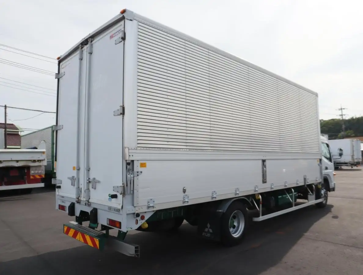 三菱 キャンター 小型 ウイング TKG-FED90 H27の中古トラック画像3