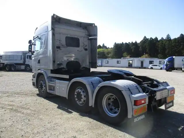 スカニア トラック 大型 トラクター ハイルーフ 2デフの中古トラック画像4